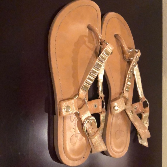 Jessica Simpson metallic gold sandals - Picture 2 of 5